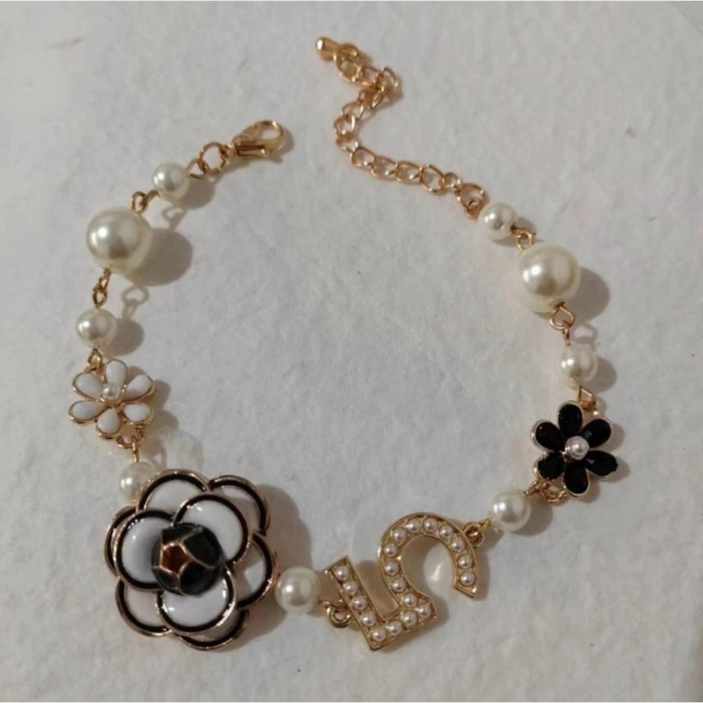 Camellia luxury pearl charm bracelet for Women Party Jewelry
